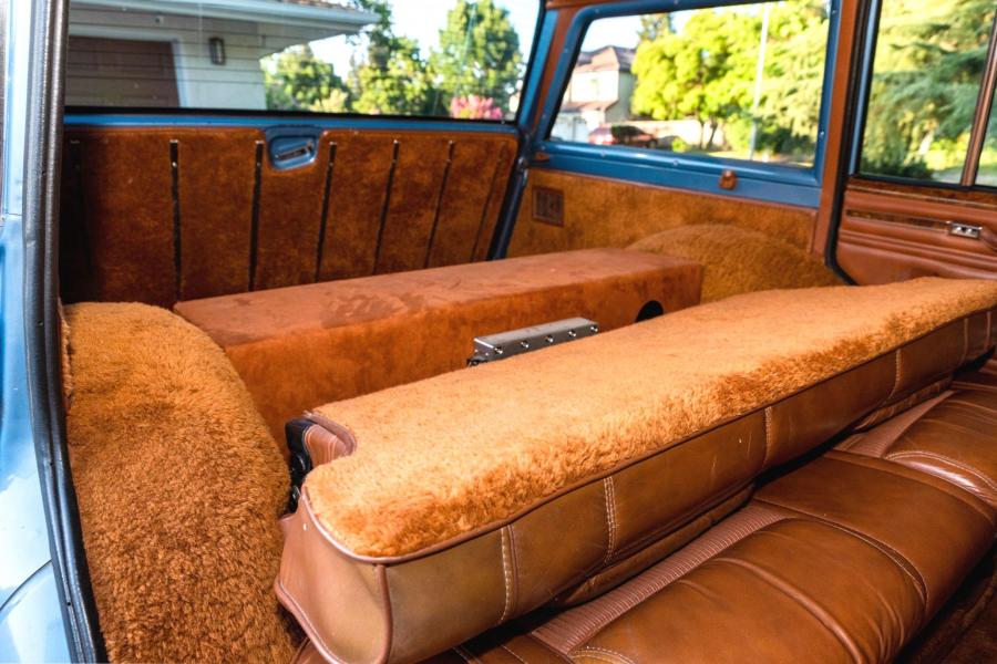 Интерьер Jeep Grand Wagoneer LS1 V8 1984 года  (фото 74 из 179)
